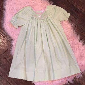 🐣🌸🐰Size 4T smocked dress with bunny embroidery